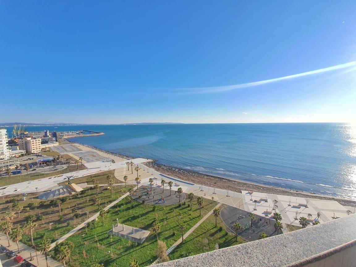 Sky & Sea View Luxury Apartments Durrës Exterior foto